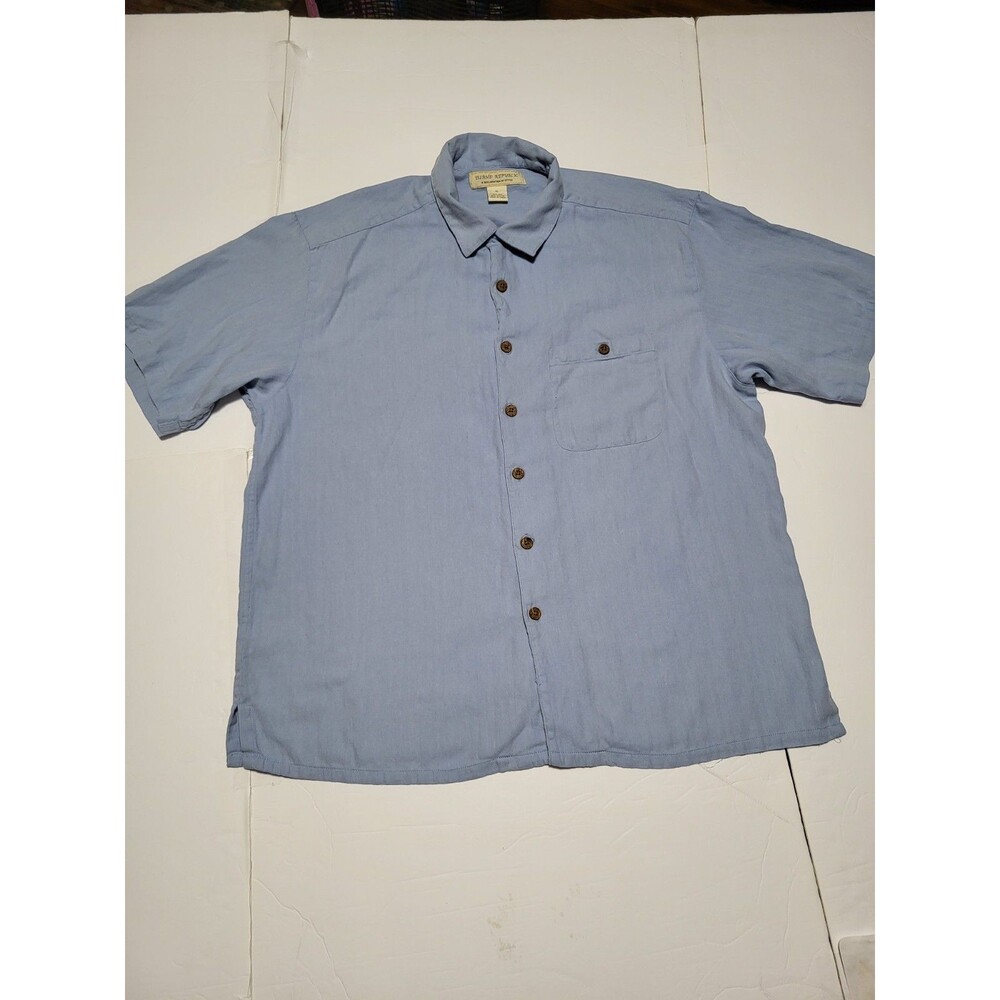 (#18) Island Republic Men's 70% Silk Large Blue Short Sleeve Button Down